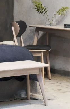 Bänk 'Yumi' - Vitpigmenterad ek