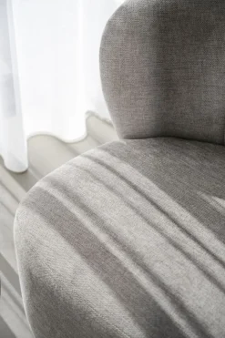 Fåtölj 'Roselawn' - Beige