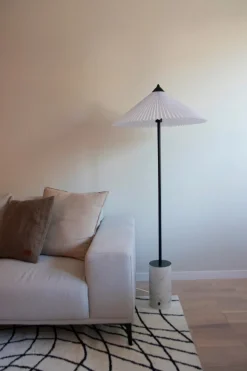 Golvlampa 'Matisse' - Vit/Svart