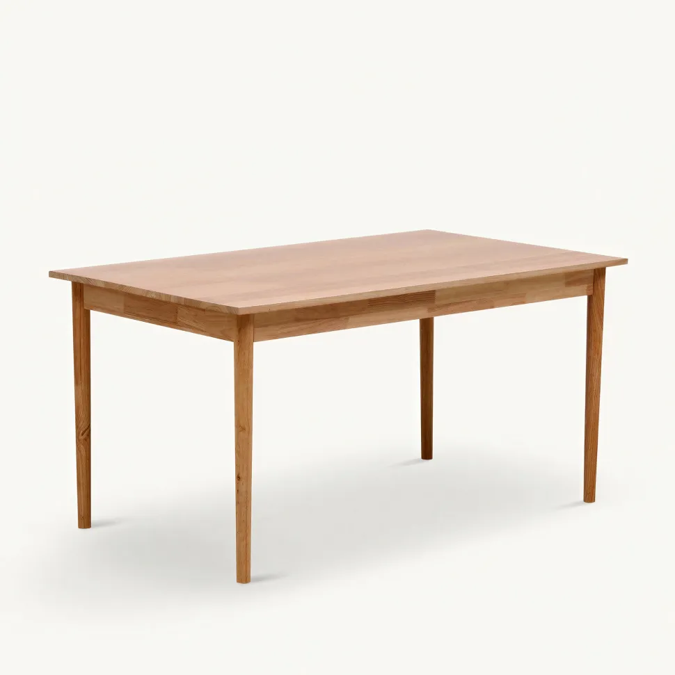 Matbord 'Fager' 135cm - Vitpigmenterad