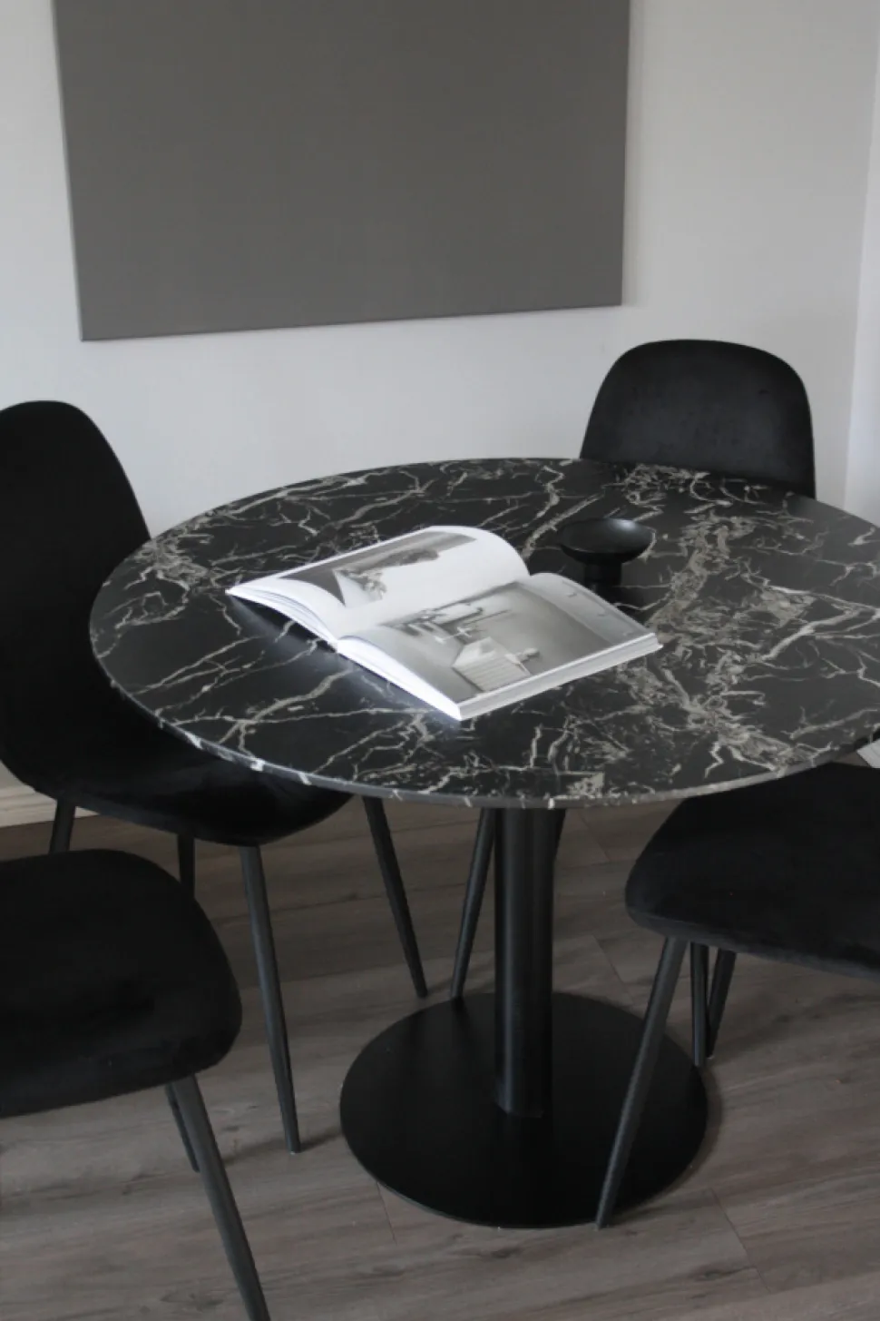 Matbord 'Marbleous' Runt 100cm - Svart