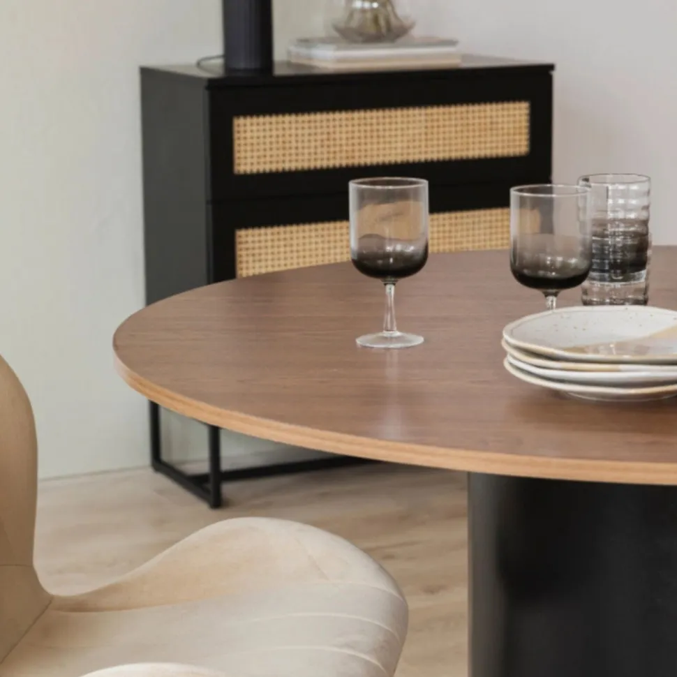 Matbord 'Rounded' Runt 120cm - Valnöt