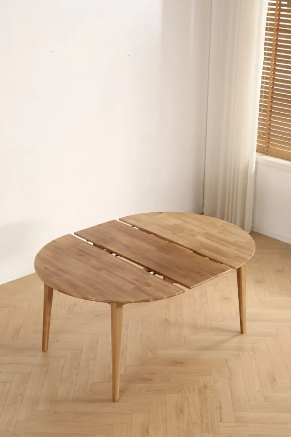 Matbord 'Saba' Ovalt/Runt 120-165x120 cm - Ek
