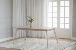 Matbord 'Yumi' 190x90cm - Vitpigmenterad ek