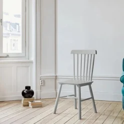 Pinnstol 'Elsa' - Mörkgrå