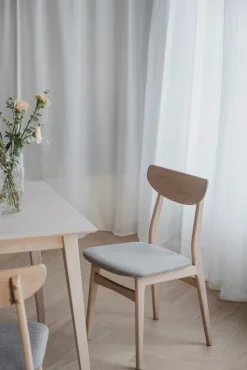 Stol 'Rodham'- Vitpigmenterad/Ljusgrå