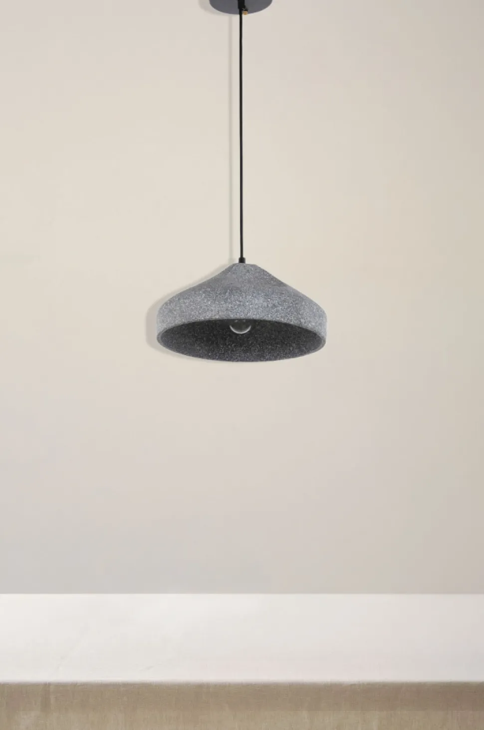 Taklampa 'Grafite Circle' - Cement